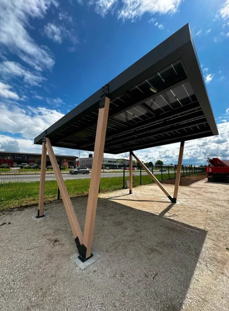 Carport solaire en aluminium indépendant (isolé avec 4 appuis)