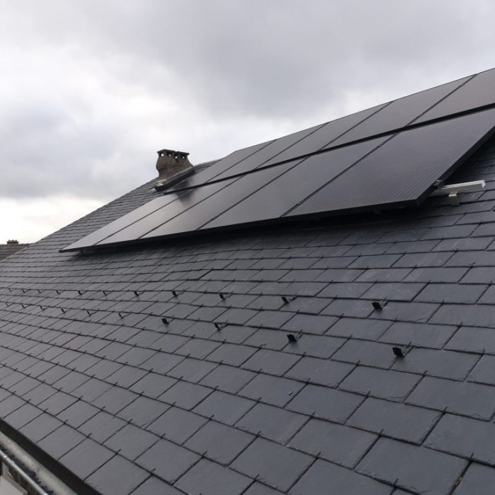 OHE installation photovoltaique en autoconsommation maison en ardoise puy de dome OHE installation photovoltaique en autoconsommation maison en ardoise puy de dome