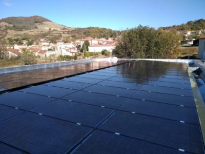 Installation photovoltaïque en toit terrasse OHE installation photovoltaique en autoconsommation sur un toit terrasse en Auvergne